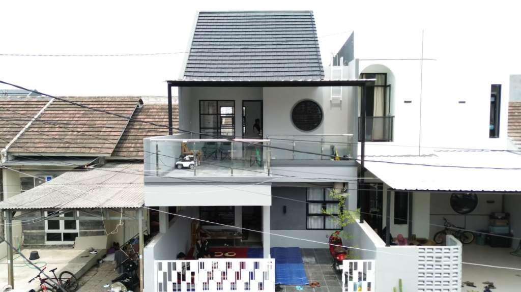 Bangun rumah metland cibitung